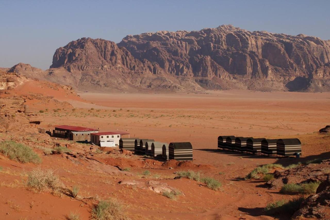 Sunrise camp Hotel Wadi Rum Exterior foto