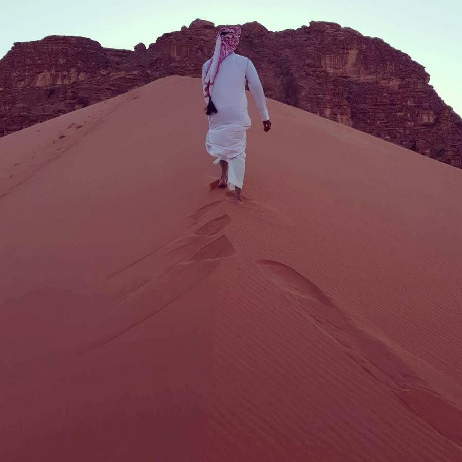 Sunrise camp Hotel Wadi Rum Exterior foto