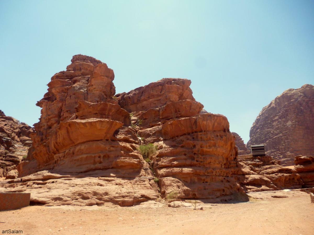 Sunrise camp Hotel Wadi Rum Exterior foto