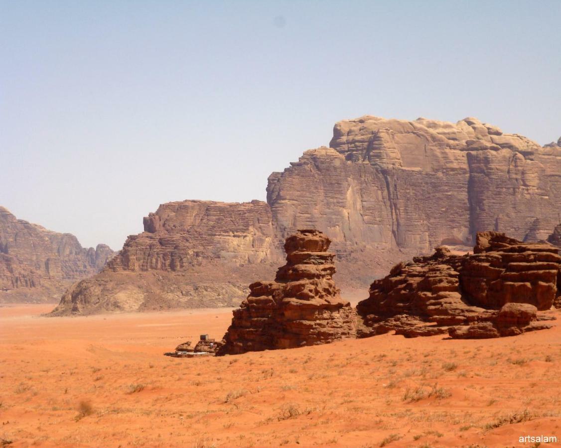 Sunrise camp Hotel Wadi Rum Exterior foto