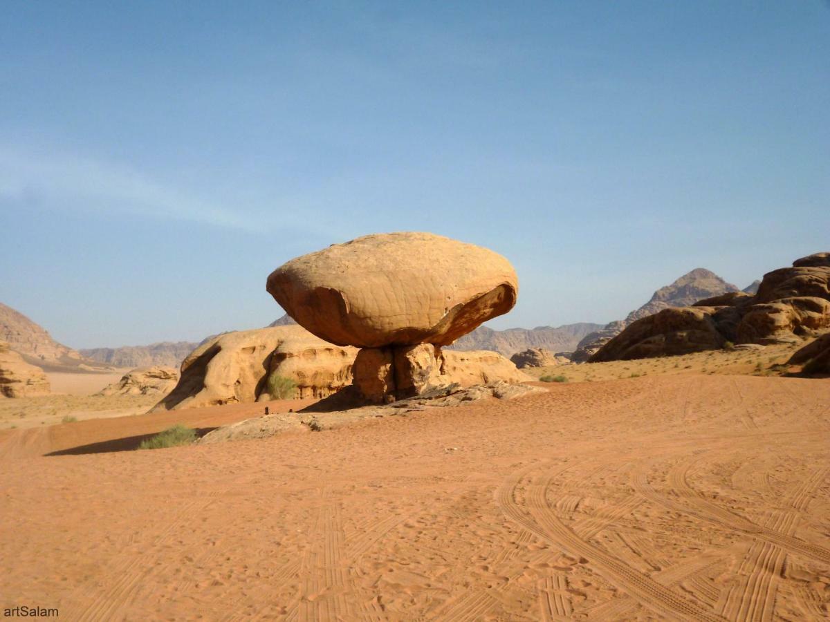 Sunrise camp Hotel Wadi Rum Exterior foto
