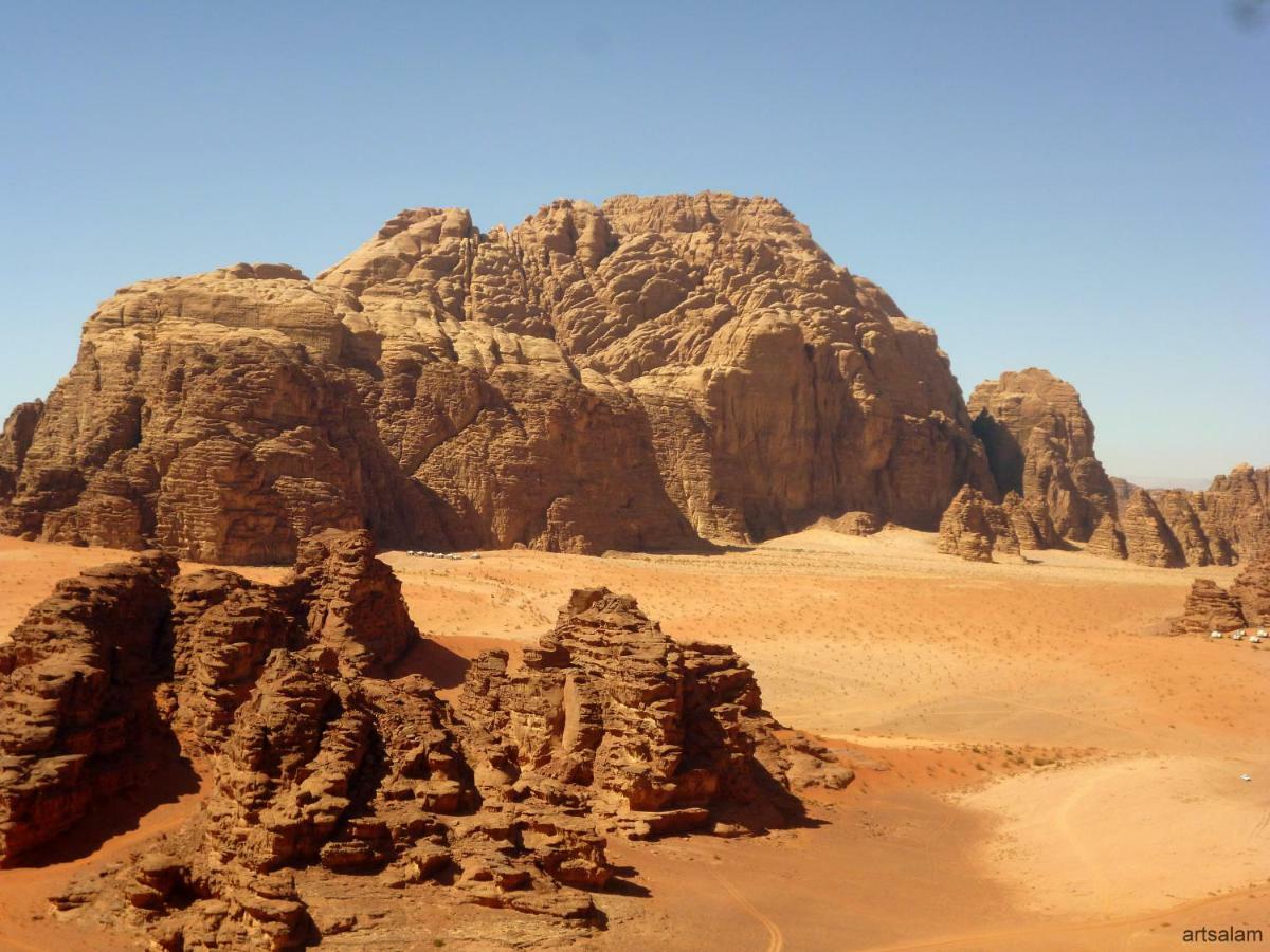Sunrise camp Hotel Wadi Rum Exterior foto